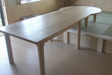 �O�d���鎭�s�̵��ް�Ƌ�E���ް���݂�calmfurniture�ߓ��Ƌ�z���C�ނ̃I�[�_�[�_�C�j���O�e�[�u��